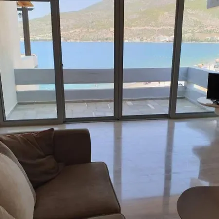 Penthouse -breathtaking Sea View-just On The * 루트라키