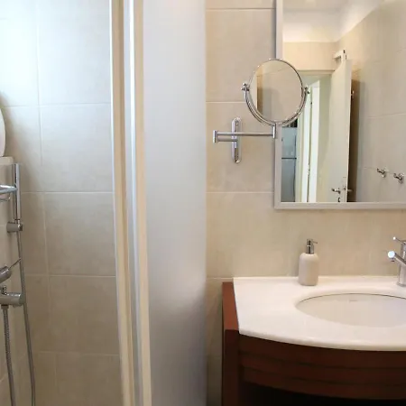 Penthouse -breathtaking Sea View-just On The * Loutráki