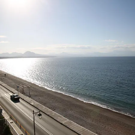 Penthouse -breathtaking Sea View-just On The 루트라키